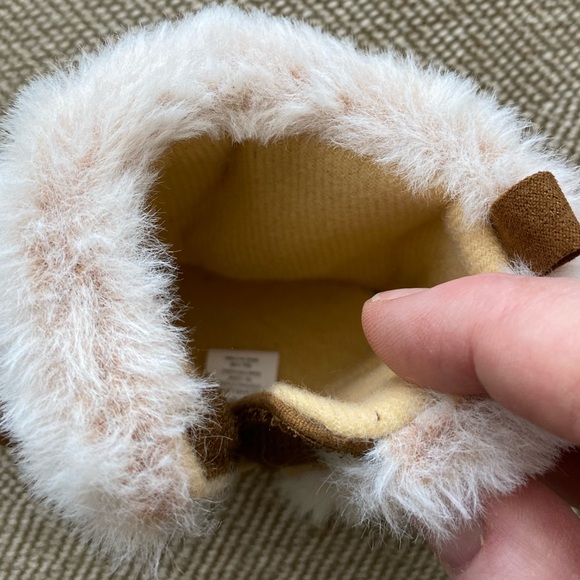 Infant Faux Fur Soft Sole Booties. Tan Brown W/Cream Colored Fur. Size 3-6 M. - Picture 8 of 12